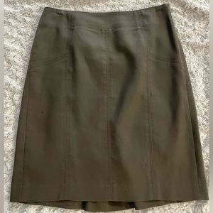 Ann Taylor Petites pencil skirt. Comfortable fit